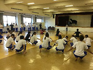 アヒルのように動きます