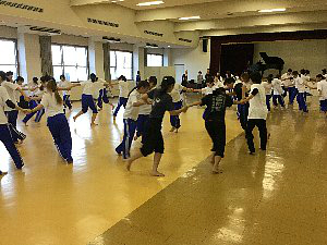 まわれまわれ・・ぐるぐるまわれ